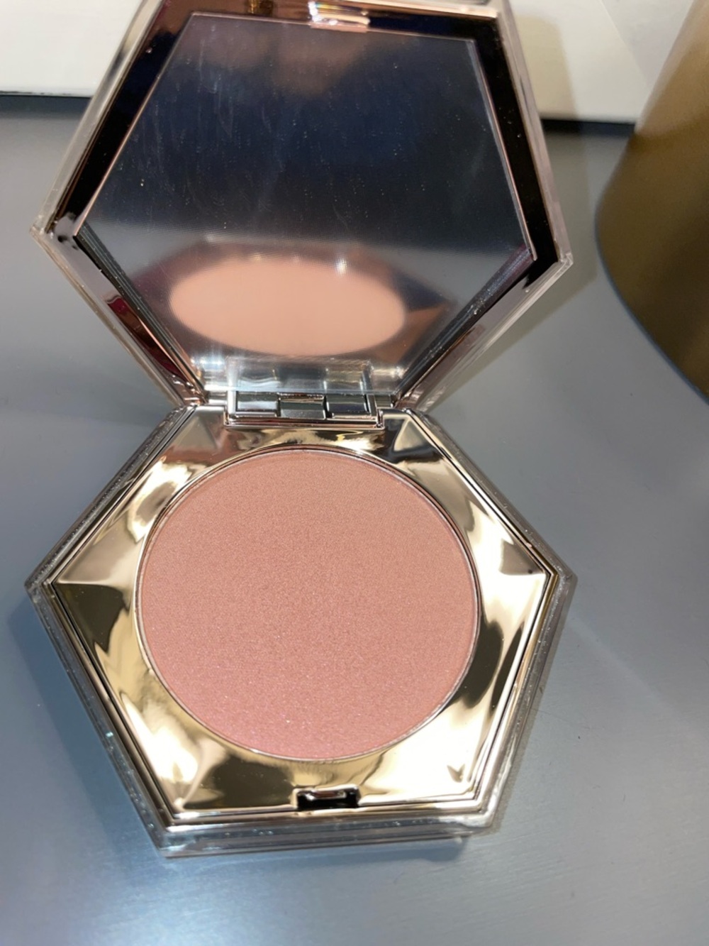 $30 msrp new in box Miami cosmetics pink blush highlighter compact